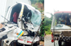 2 injured, goods lorry, KSRTC bus collide near Puttur